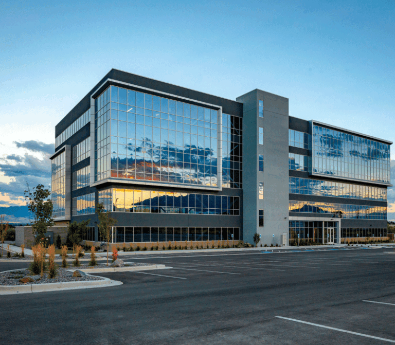 Lifecycle Cost Analysis of Curtain Wall Systems: A Pillar Guide