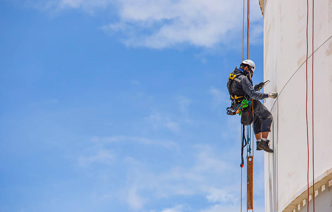 How to Avoid Facade Installation Risks: A Definitive Guide