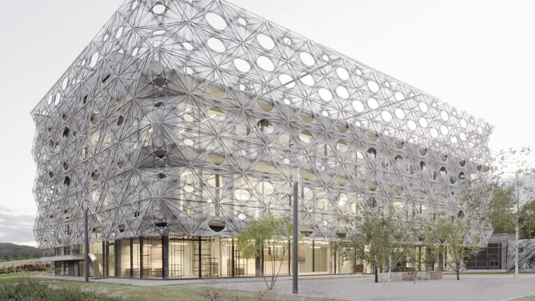 Luxury Building Envelopes USA: High-Performance Architecture